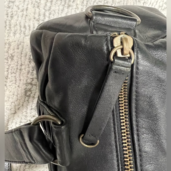 Cynthia Rowley Black Leather Barrel Bag - Picture 12 of 14